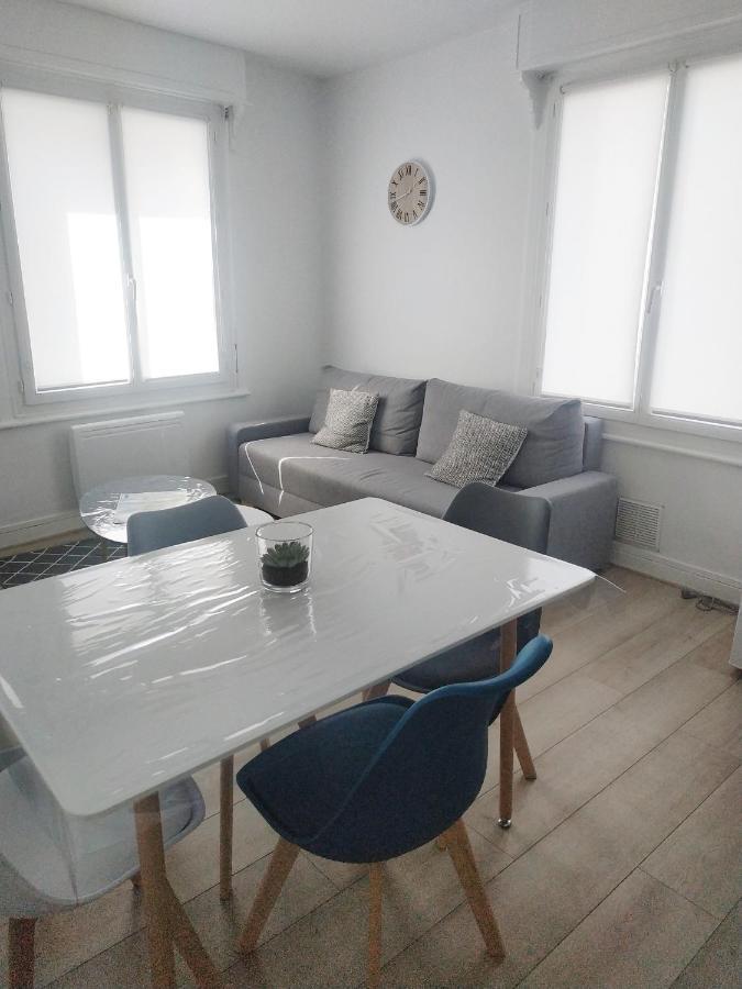 Charmant Logement A 2 Pas De La Plage 르 포르텔 외부 사진